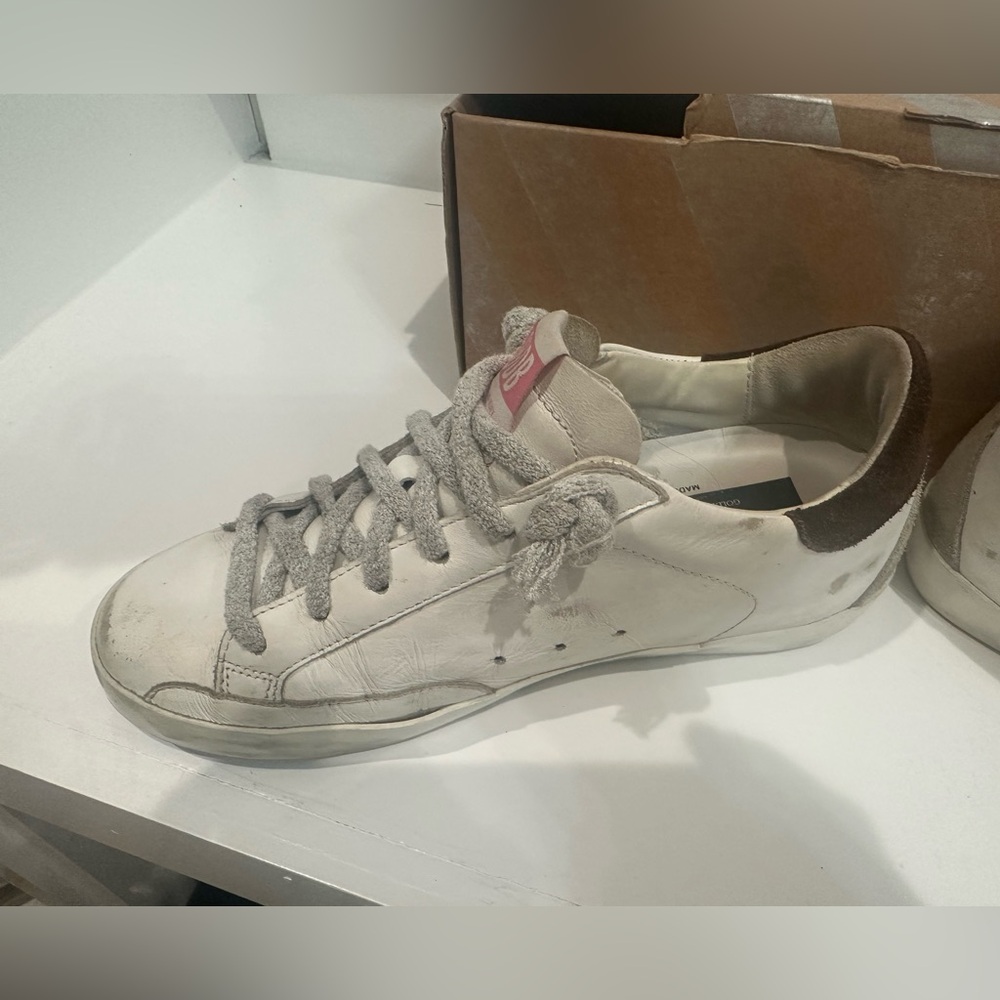 Golden Goose White Sneakers with Brown Star and Dark Heel - Picture 5 of 9